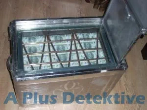 Geld-box van een oplichter